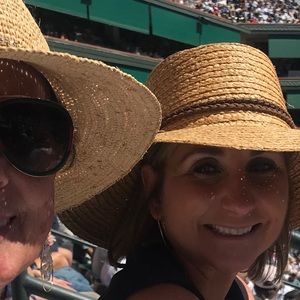 Meet your Posher, Lasondra